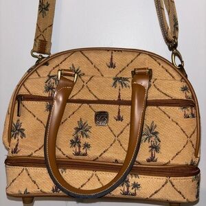 Chic Pegasus Tan Palm Tree Women's Travel Bag